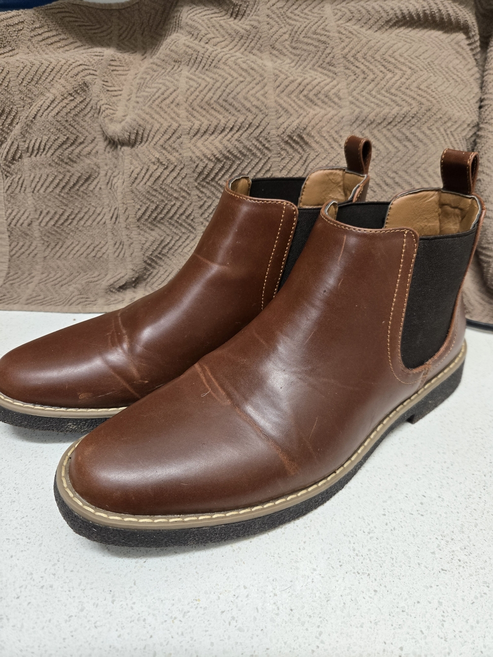 Deer Stags Men's Brown Leather Chukka Boots- Size 8m